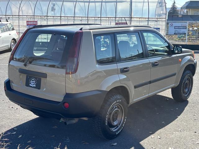 エクストレイル Ｓ　切り替え式４ＷＤ／オールペイント／アウトドアカスタム／新品リフトアップサス／新品ホイールタイヤセット／新品ヴィンテージ調シートカバー／新品パネル＆ハンドル／ヘッドライトインナーブラック加工（18枚目）