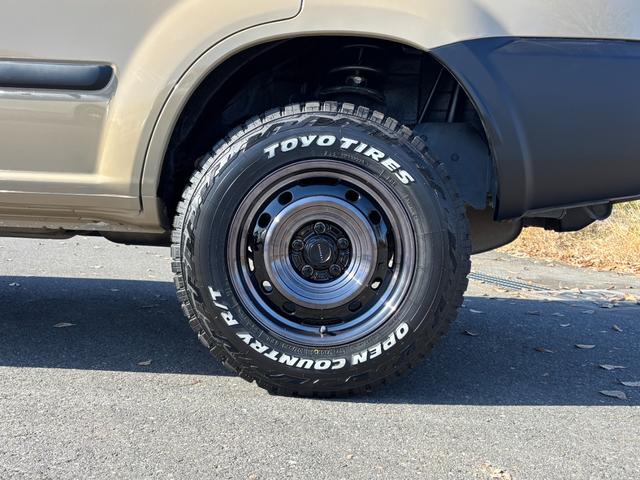 エクストレイル Ｓ　切り替え式４ＷＤ／オールペイント／アウトドアカスタム／新品リフトアップサス／新品ホイールタイヤセット／新品ヴィンテージ調シートカバー／新品パネル＆ハンドル／ヘッドライトインナーブラック加工（28枚目）