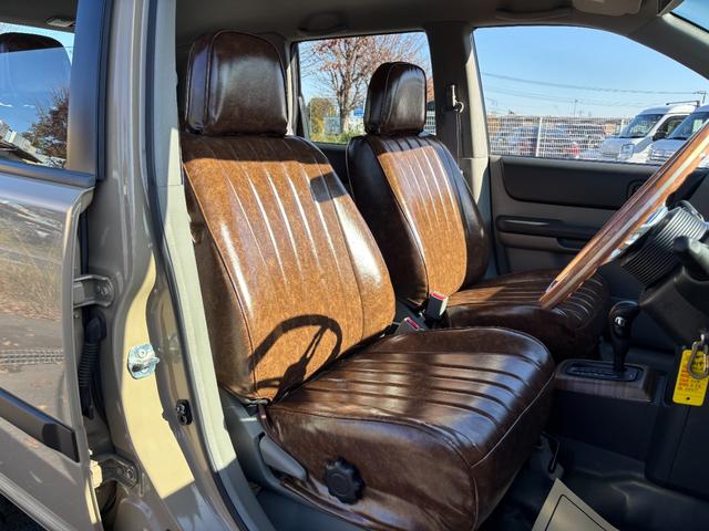 エクストレイル Ｓ　切り替え式４ＷＤ／オールペイント／アウトドアカスタム／新品リフトアップサス／新品ホイールタイヤセット／新品ヴィンテージ調シートカバー／新品パネル＆ハンドル／ヘッドライトインナーブラック加工（29枚目）