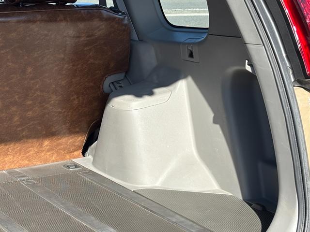 エクストレイル Ｓ　切り替え式４ＷＤ／オールペイント／アウトドアカスタム／新品リフトアップサス／新品ホイールタイヤセット／新品ヴィンテージ調シートカバー／新品パネル＆ハンドル／ヘッドライトインナーブラック加工（44枚目）