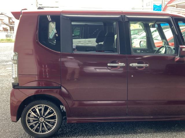 N-BOX G・ターボパッケージ 横滑り防止システム AUTOエアコン セキュリティアラーム ETC装備 Wエアバッグ パワーステアリング 衝突安全ボディ オートクルーズコントロール ベンチシート ABS DVD再生可 スマートキー(17枚目)