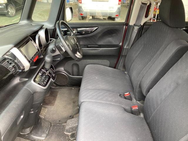 N-BOX G・ターボパッケージ 横滑り防止システム AUTOエアコン セキュリティアラーム ETC装備 Wエアバッグ パワーステアリング 衝突安全ボディ オートクルーズコントロール ベンチシート ABS DVD再生可 スマートキー(51枚目)