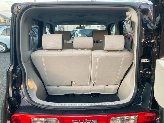 キューブ 15X Vセレクション ナビ スマートキー スペアキー有り アイドリングストップ セキュリティアラーム 衝突安全ボディ AUTOエアコン ABS パワーステアリング 運転席エアバッグ パワーウィンドゥ 運転席助手席エアバッグ(9枚目)