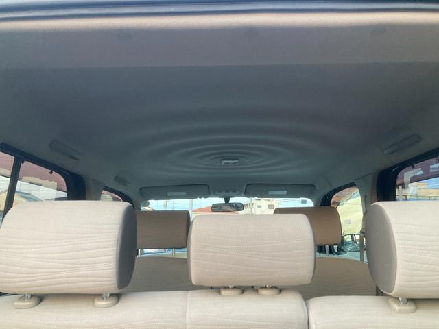 キューブ 15X Vセレクション ナビ スマートキー スペアキー有り アイドリングストップ セキュリティアラーム 衝突安全ボディ AUTOエアコン ABS パワーステアリング 運転席エアバッグ パワーウィンドゥ 運転席助手席エアバッグ(11枚目)