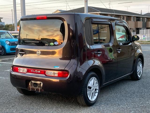 キューブ 15X Vセレクション ナビ スマートキー スペアキー有り アイドリングストップ セキュリティアラーム 衝突安全ボディ AUTOエアコン ABS パワーステアリング 運転席エアバッグ パワーウィンドゥ 運転席助手席エアバッグ(23枚目)