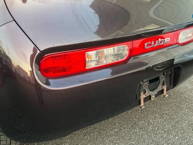キューブ 15X Vセレクション ナビ スマートキー スペアキー有り アイドリングストップ セキュリティアラーム 衝突安全ボディ AUTOエアコン ABS パワーステアリング 運転席エアバッグ パワーウィンドゥ 運転席助手席エアバッグ(27枚目)