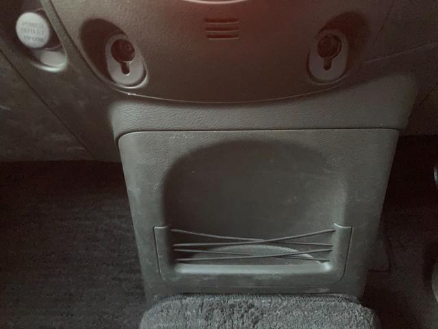 キューブ 15X Vセレクション ナビ スマートキー スペアキー有り アイドリングストップ セキュリティアラーム 衝突安全ボディ AUTOエアコン ABS パワーステアリング 運転席エアバッグ パワーウィンドゥ 運転席助手席エアバッグ(40枚目)