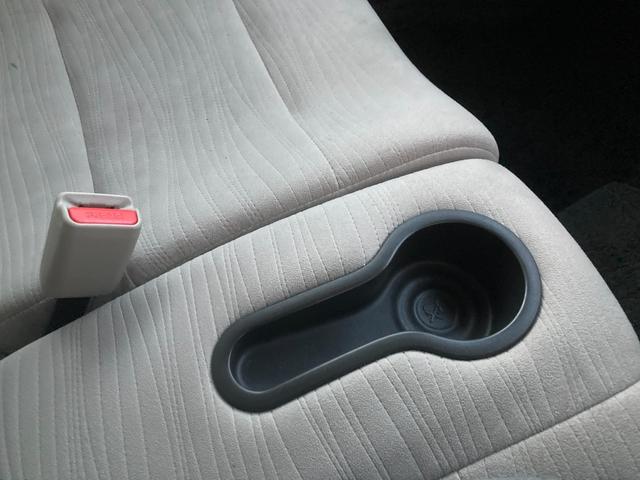 キューブ 15X Vセレクション ナビ スマートキー スペアキー有り アイドリングストップ セキュリティアラーム 衝突安全ボディ AUTOエアコン ABS パワーステアリング 運転席エアバッグ パワーウィンドゥ 運転席助手席エアバッグ(41枚目)