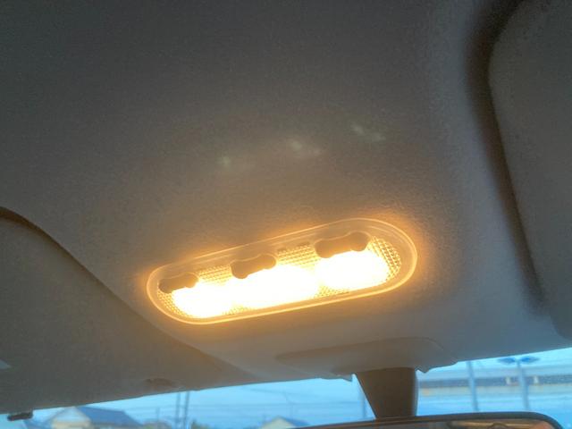 キューブ 15X Vセレクション ナビ スマートキー スペアキー有り アイドリングストップ セキュリティアラーム 衝突安全ボディ AUTOエアコン ABS パワーステアリング 運転席エアバッグ パワーウィンドゥ 運転席助手席エアバッグ(50枚目)