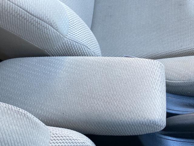 フィットハイブリッド ベースグレード　ＥＴＣ・ＡＵＸ・キーレスエントリー・ＣＤ再生（33枚目）