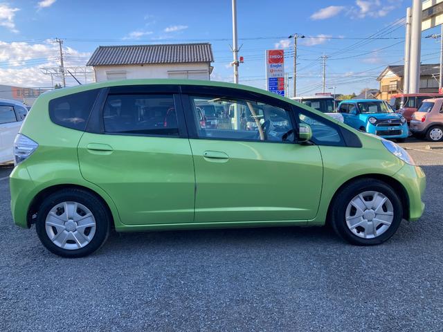 フィットハイブリッド ベースグレード　ＥＴＣ・ＡＵＸ・キーレスエントリー・ＣＤ再生（42枚目）