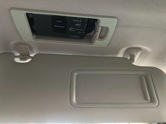 好みは人それぞれ　快適な車　良いにおい　芳香剤　禁煙車　消臭剤　オートエアコン　明るい　クール　暖色　寒色　昼白色　カラフル　レインボー　オーロラ　ネオンカラー　グラデ　ツートーン　店頭で聞かせてくだ