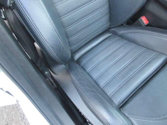 ジュリア ヴェローチェ ワンオーナー 禁煙車 ブラックレーザーシート 純正19インチアルミホイール 前後ドラレコ(5枚目)