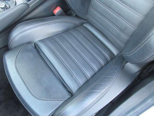 ジュリア ヴェローチェ ワンオーナー 禁煙車 ブラックレーザーシート 純正19インチアルミホイール 前後ドラレコ(7枚目)