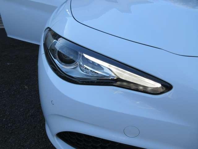 ジュリア ヴェローチェ ワンオーナー 禁煙車 ブラックレーザーシート 純正19インチアルミホイール 前後ドラレコ(23枚目)