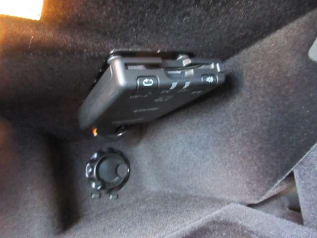 ジュリア ヴェローチェ ワンオーナー 禁煙車 ブラックレーザーシート 純正19インチアルミホイール 前後ドラレコ(31枚目)