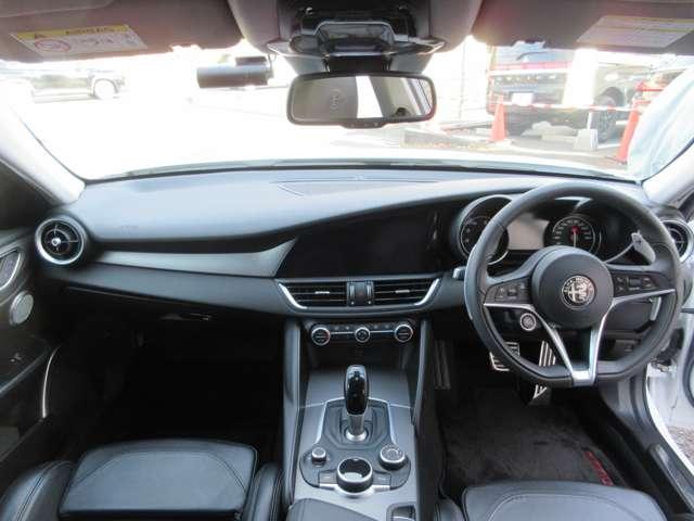 ジュリア ヴェローチェ ワンオーナー 禁煙車 ブラックレーザーシート 純正19インチアルミホイール 前後ドラレコ(36枚目)