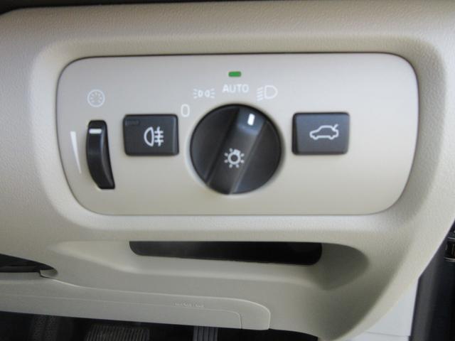 クロスカントリー T5 AWD サマム 本革シート サンルーフ フルセグ純正ナビTV バックモニター ETC 純正AW LED 電動シート シートヒーター 新車記録簿(10枚目)