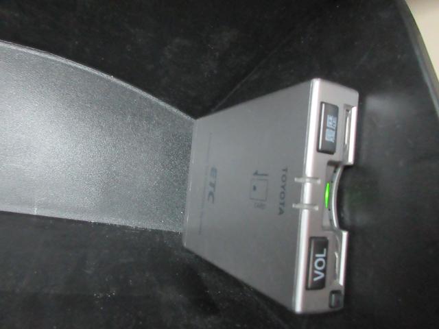 TX 4WD サンルーフ フルセグナビTV バックカメラ ドラレコ ETC BTオーディオ DVD再生 スマートキー ルーフレール LEDヘッドライト ワンオーナー車(7枚目)