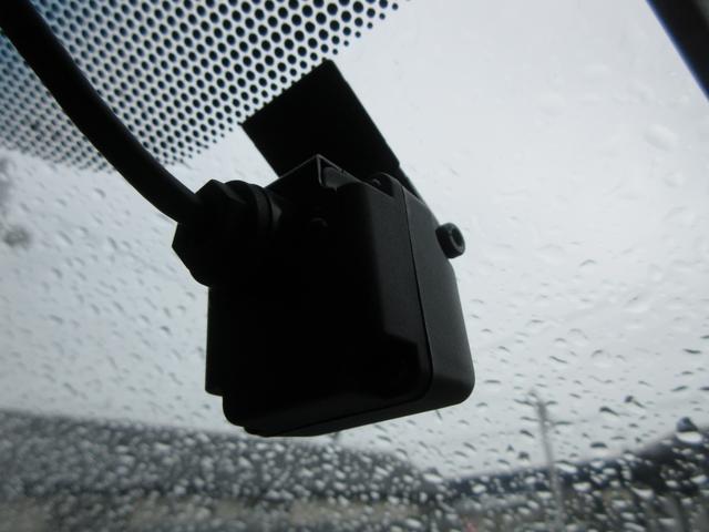 TX 4WD サンルーフ フルセグナビTV バックカメラ ドラレコ ETC BTオーディオ DVD再生 スマートキー ルーフレール LEDヘッドライト ワンオーナー車(8枚目)