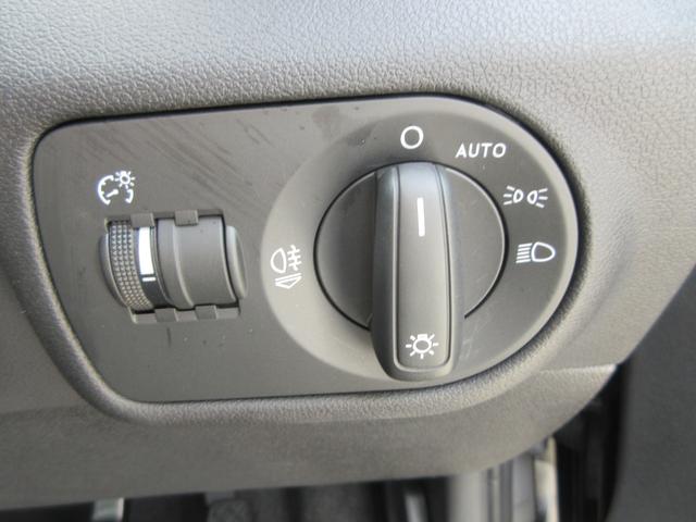 1.0TFSI フルセグ純正ナビTV ETC シートヒーター スマートキー コーナーセンサー HIDライト 純正AW 新車記録簿(8枚目)