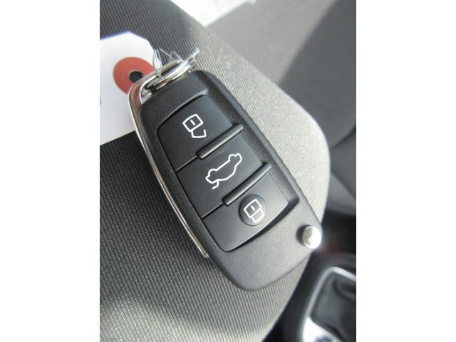 1.0TFSI フルセグ純正ナビTV ETC シートヒーター スマートキー コーナーセンサー HIDライト 純正AW 新車記録簿(11枚目)