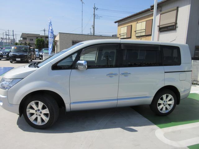 G プレミアム 4WD ドライブレコーダー 純正MMCSナビ フルセグTV 全周囲マルチアラウンドビューモニター ロックフォードプレミアムサウンド 両側パワースライドドア パワーリアゲート ETC パワーシート(16枚目)