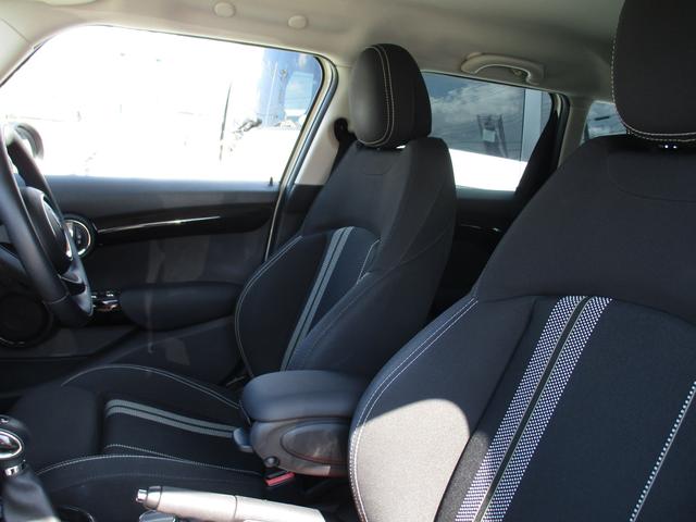 クーパーS ペッパーパッケージ 禁煙車 ワンオーナー車 純正HDDナビ Bluetoothオーディオ ルームミラー内臓ETC HIDヘッドライトシステム(18枚目)