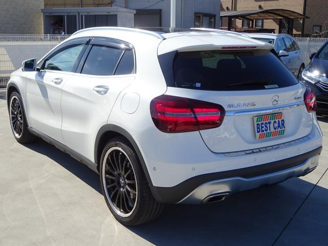 GLA220 4マチック プレミアムパッケージ 4WD ディーラー車 ワンオーナー 純正ナビフルセグTV バックモニター 本革シート サンルーフ ハーマンカードンサウンド ドライブレコーダー キーフリー LEDヘッドライト(16枚目)
