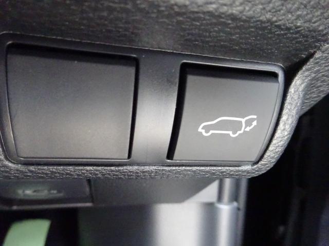 カローラクロス ハイブリッド　Ｚ　純正ナビ　フルセグＴＶ　パワーバックドア　アラウンドビューモニター　ＥＴＣ２．０　Ｂｌｕｅｔｏｏｔｈ　ＵＳＢ　アダプティブクルーズコントロール　レーンキープアシスト（26枚目）