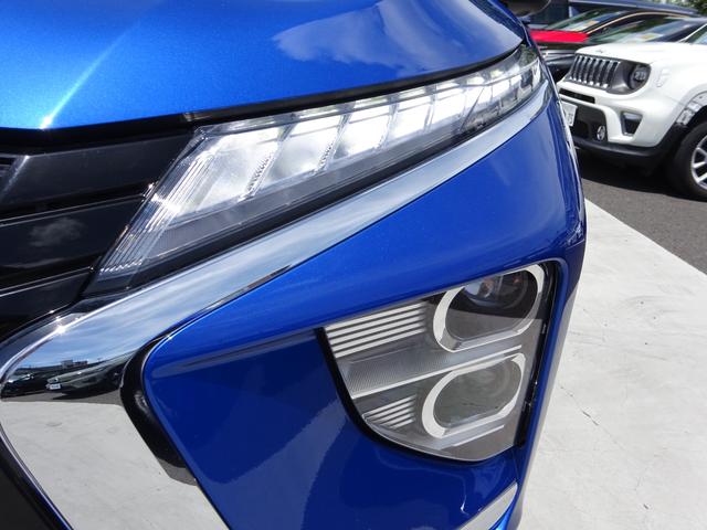 エクリプスクロスＰＨＥＶ Ｐ　サンルーフ　マイパイロット　純正ナビ　フルセグＴＶ　アラウンドビューモニター　ドライブレコーダー　ＥＴＣ　Ｂｌｕｅｔｏｏｔｈ　ＵＳＢ　ブラインドスポットモニター（8枚目）