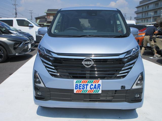 デイズ ハイウェイスター　Ｘ　４ＷＤ　発売モデル　純正ナビ　フルセグＴＶ　全周囲カメラ　シートヒーター　ステアリングヒーター　エマージェンシーブレーキ　ＬＥＤヘッドライト　純正１４インチＡＷ　インテリジェントキー（5枚目）