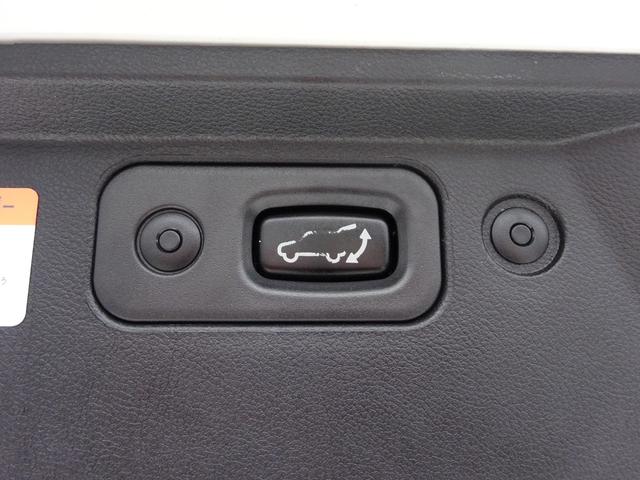 デリカＤ：５ Ｇ　パワーパッケージ　４ＷＤ　フローティングナビ　フルセグＴＶ　パワーバックドア　両側パワースライドドア　ドライブレコーダー　ＥＴＣ　Ｂｌｕｅｔｏｏｔｈ　ＤＩＳＣ　ＵＳＢ　アダプティブクルーズコントロール（16枚目）
