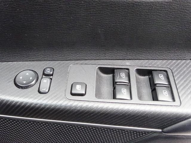 デリカＤ：５ Ｇ　パワーパッケージ　４ＷＤ　フローティングナビ　フルセグＴＶ　パワーバックドア　両側パワースライドドア　ドライブレコーダー　ＥＴＣ　Ｂｌｕｅｔｏｏｔｈ　ＤＩＳＣ　ＵＳＢ　アダプティブクルーズコントロール（27枚目）