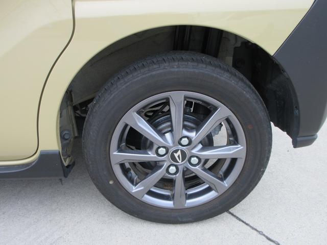 タント ファンクロス　スマートアシスト　純正ナビフルセグＴＶ　全周囲カメラ　両側パワースライドドア　ＥＴＣ　シートヒーター　コーナーセンサー　ルーフレール　ＬＥＤヘッドライト　プッシュスタート　１４インチＡＷ　スマートキー（10枚目）