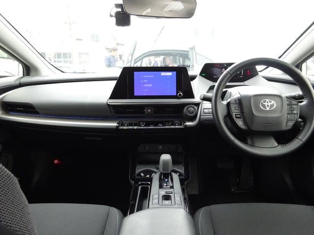 プリウス Ｇ　純正８インチディスプレイ　フルセグＴＶ　アラウンドビューモニター　ドライブレコーダー　ＥＴＣ２．０　Ｂｌｕｅｔｏｏｔｈ　ＵＳＢ　アダプティブクルーズコントロール　ブラインドスポットモニター（30枚目）