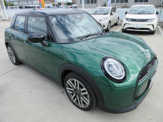 MINI クーパーC クラシック・トリム 純正ナビ バックカメラ アップルカープレイ クルーズコントロール ドライブレコーダー ミラーETC ハーフレザーシート シートヒーター ステアリングヒーター 純正17インチAW(6枚目)