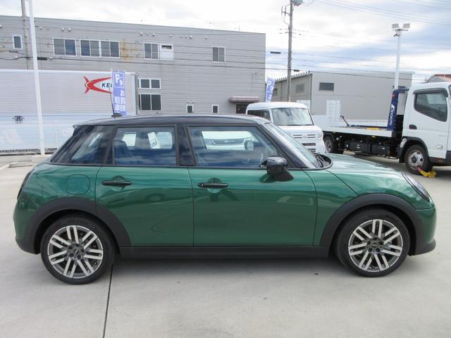 MINI クーパーC クラシック・トリム 純正ナビ バックカメラ アップルカープレイ クルーズコントロール ドライブレコーダー ミラーETC ハーフレザーシート シートヒーター ステアリングヒーター 純正17インチAW(13枚目)