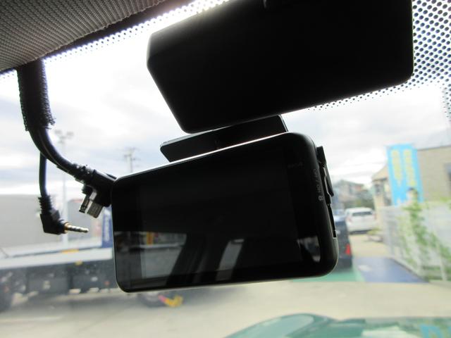 MINI クーパーC クラシック・トリム 純正ナビ バックカメラ アップルカープレイ クルーズコントロール ドライブレコーダー ミラーETC ハーフレザーシート シートヒーター ステアリングヒーター 純正17インチAW(25枚目)