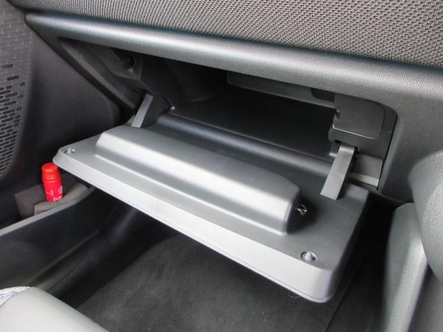 MINI クーパーC クラシック・トリム 純正ナビ バックカメラ アップルカープレイ クルーズコントロール ドライブレコーダー ミラーETC ハーフレザーシート シートヒーター ステアリングヒーター 純正17インチAW(28枚目)