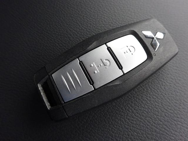 トライトン ＧＬＳ　純正９インチナビ　フルセグＴＶ　アラウンドビューモニター　Ｂｌｕｅｔｏｏｔｈ　ＵＳＢ　アダプティブクルーズコントロール　レーンキープアシスト　ブラインドスポットモニター　シートヒーター（47枚目）