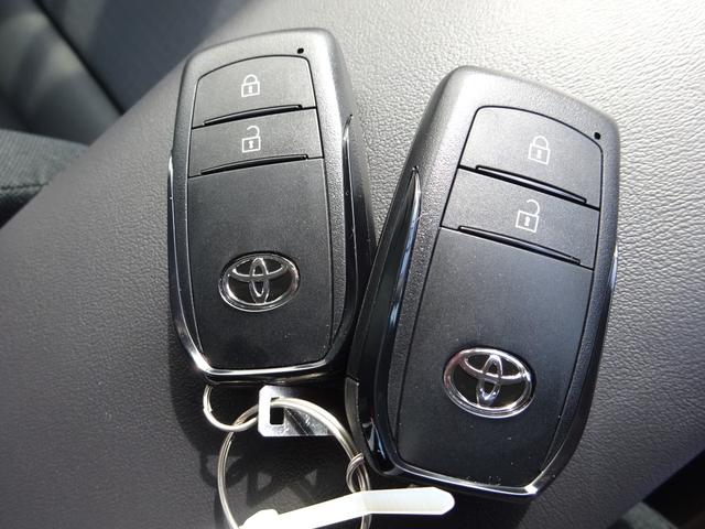 プリウス Ｘ　ＡＣ１００Ｖ　ＵＳＢ　アダプティブクルーズコントロール　ブラインドスポットモニター　レーンキープアシスト　オートライト　オートハイビーム　電動格納ミラー　スマートキー　寒冷地仕様　ＬＥＤヘッドライト（42枚目）