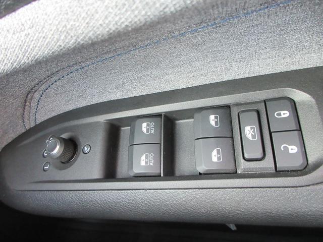 ジープ・コンパス ロンジチュード 4WD 純正10.1インチナビ フルセグTV バックカメラ アダプティブクルーズコントロール ドラレコ ETC アクティブパークセンス ブラインドスポットモニター ハーフレザーシート ルーフレール(30枚目)