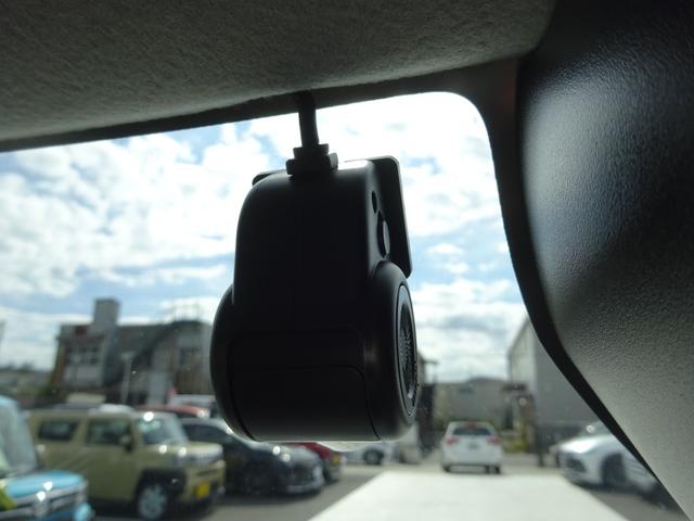 タント ファンクロス　純正ナビ　フルセグＴＶ　両側パワースライドドア　バックカメラ　ドライブレコーダー　Ｂｌｕｅｔｏｏｔｈ　ＤＩＳＣ　ＵＳＢ　レーンキープアシスト　ルーフレール　オートライト　オートハイビーム（31枚目）