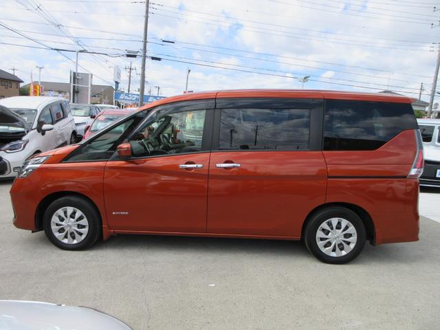 セレナ XV 純正10インチナビ フルセグTV 全周囲カメラ 後席フリップダウンモニター 両側パワースライドドア クルーズコントロール ドライブレコーダー ETC シートヒーター ステアリングヒーター 防水シート(14枚目)