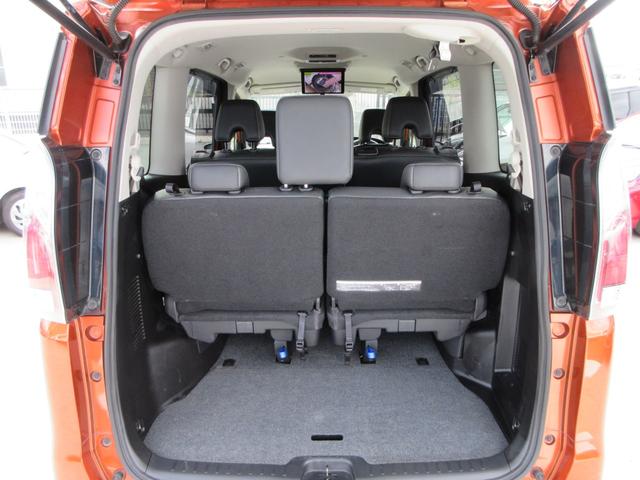 セレナ XV 純正10インチナビ フルセグTV 全周囲カメラ 後席フリップダウンモニター 両側パワースライドドア クルーズコントロール ドライブレコーダー ETC シートヒーター ステアリングヒーター 防水シート(18枚目)