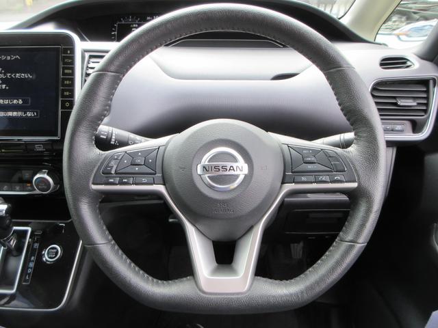 セレナ XV 純正10インチナビ フルセグTV 全周囲カメラ 後席フリップダウンモニター 両側パワースライドドア クルーズコントロール ドライブレコーダー ETC シートヒーター ステアリングヒーター 防水シート(20枚目)