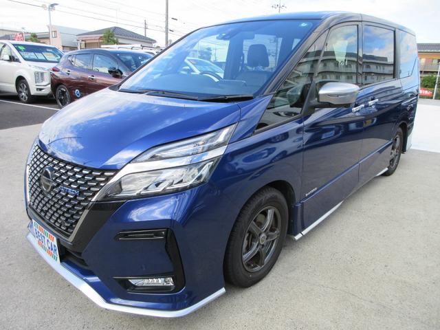 セレナ オーテック　スポーツスペック　プロパイロット　専用レザーシート　純正１０インチナビ　フルセグＴＶ　後席フリップダウンモニター　全周囲カメラ　両側パワースライドドア　ドライブレコーダー　ＥＴＣ　シートヒーター　ステアリングヒーター（7枚目）