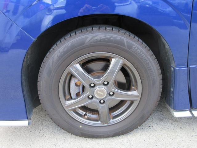 セレナ オーテック　スポーツスペック　プロパイロット　専用レザーシート　純正１０インチナビ　フルセグＴＶ　後席フリップダウンモニター　全周囲カメラ　両側パワースライドドア　ドライブレコーダー　ＥＴＣ　シートヒーター　ステアリングヒーター（9枚目）