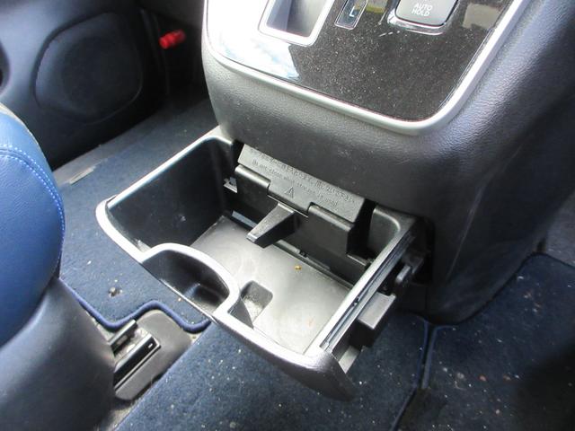 セレナ オーテック　スポーツスペック　プロパイロット　専用レザーシート　純正１０インチナビ　フルセグＴＶ　後席フリップダウンモニター　全周囲カメラ　両側パワースライドドア　ドライブレコーダー　ＥＴＣ　シートヒーター　ステアリングヒーター（45枚目）